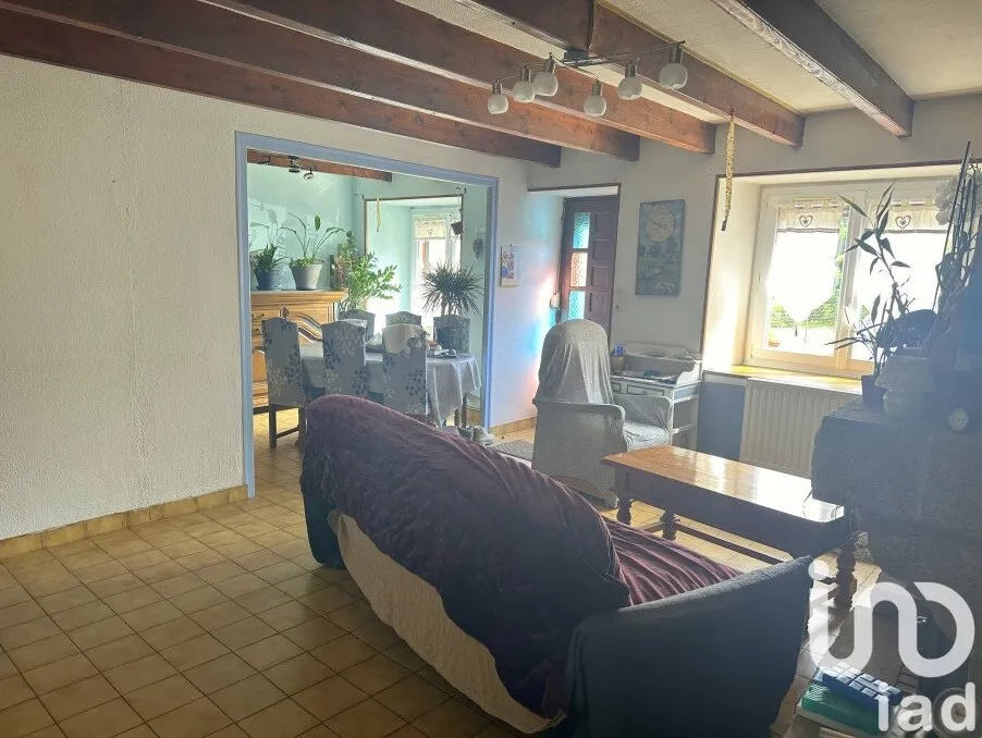 Séjour - Maison Traditionnelle avec Jardin à Kerpert