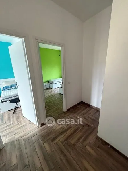 Chambres - Three-Bedroom Apartment with Garden in Vercelli