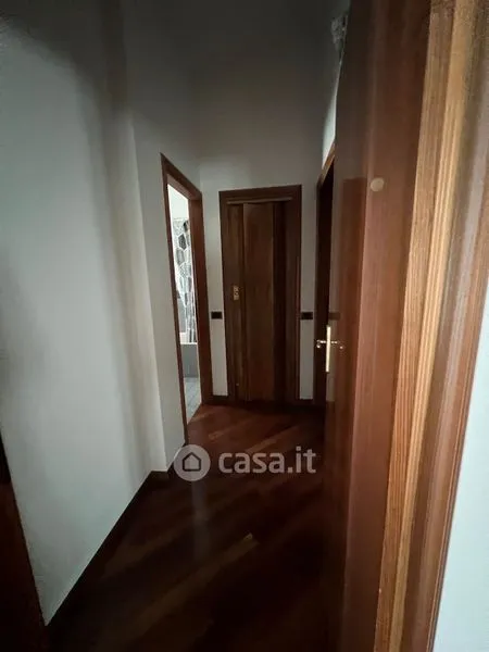 Esik - Atrium Apartment with Parquet in Sarnico