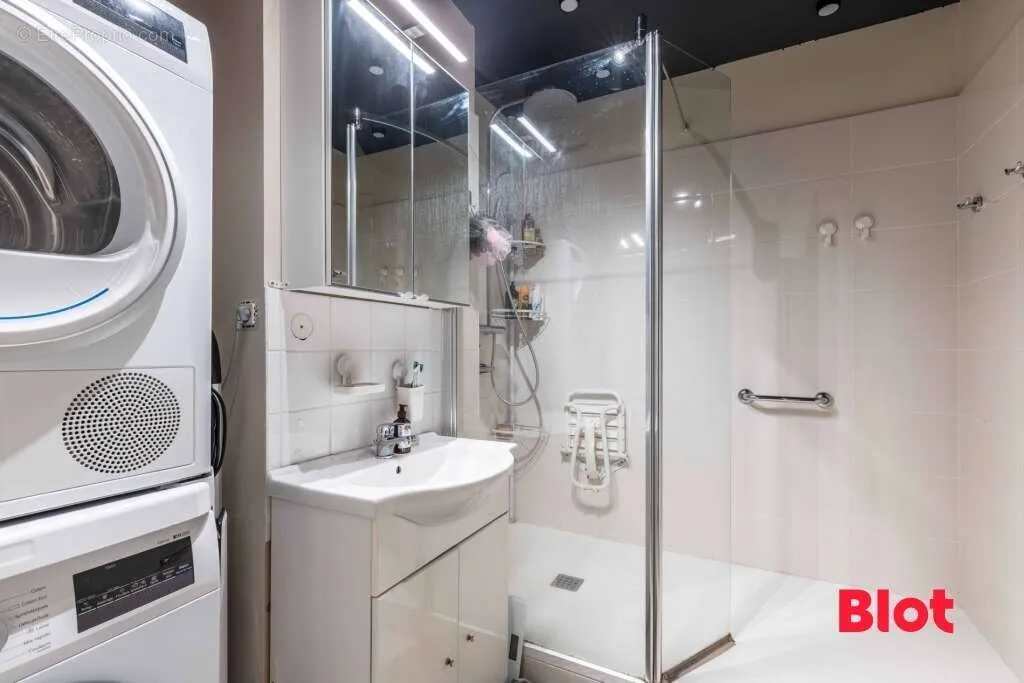 Bagni - Type 3 Apartment with Garden in Rennes