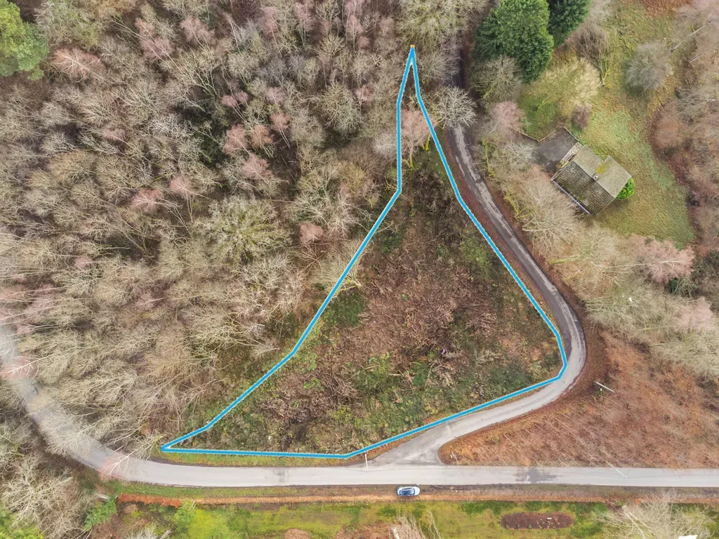 Vue aérienne - Terrain de 2280 m² avec Caractère Rural à Trois-Ponts