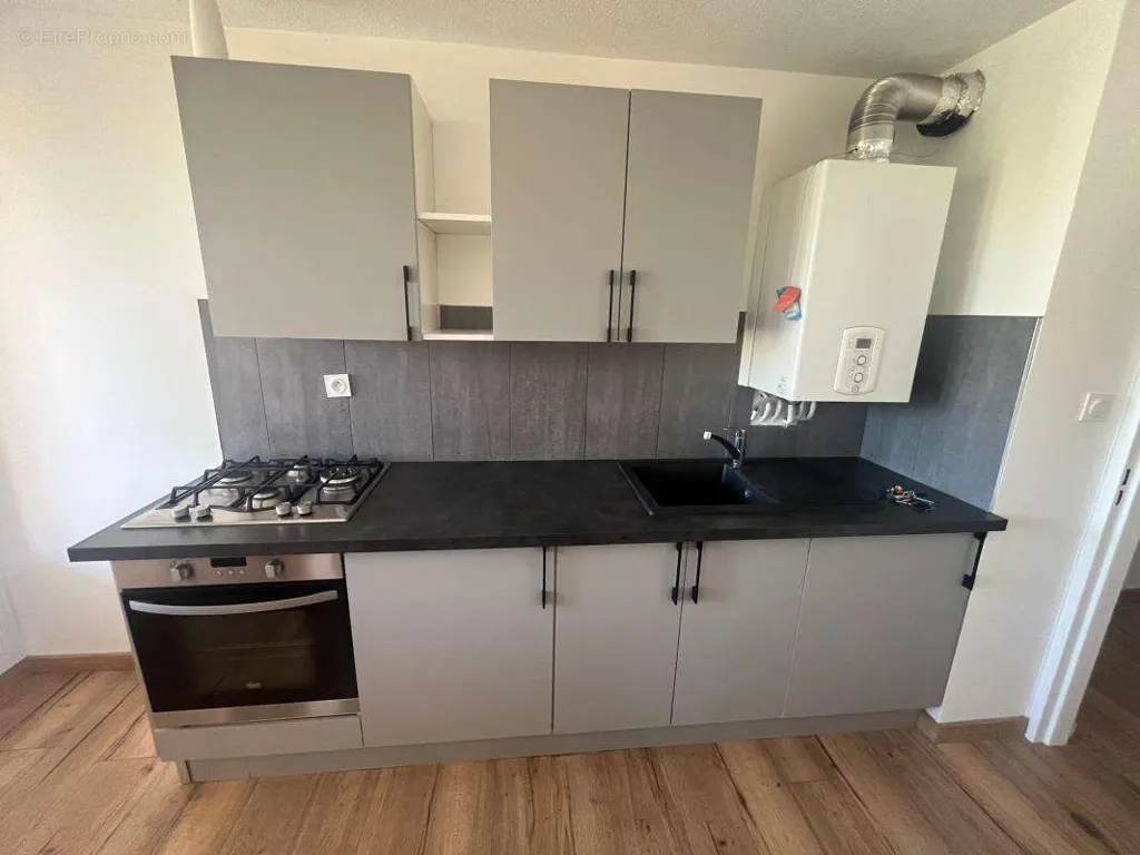 Cucina - Renovated Duplex with Terraces in Fréjus