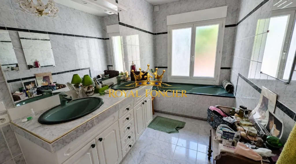 Bagni - Detached House with Garden in Quiet Area