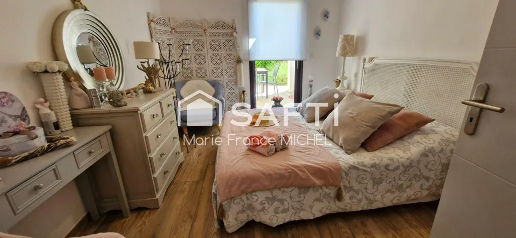 Bedrooms - Family House with Pool in Mazan