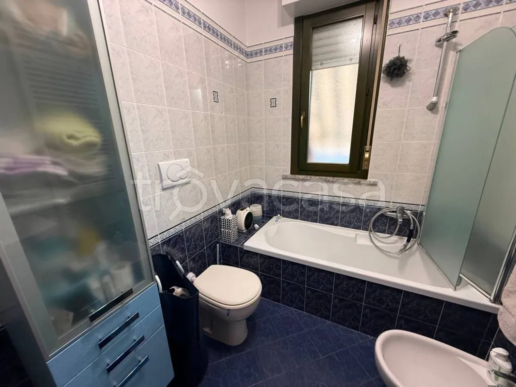 Bagni - Modern Studio with Balcony in Settimo Torinese