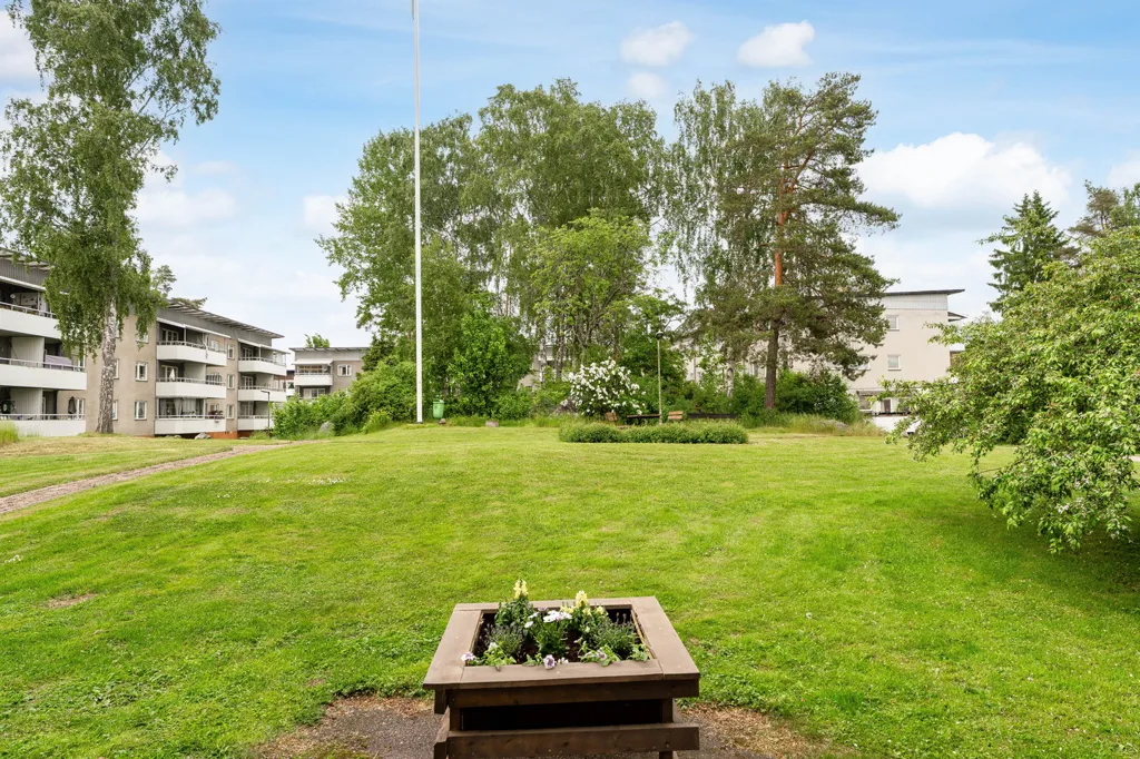 Aed - Well-Planned Gable Flat with South-Facing Balcony in Örbyhus