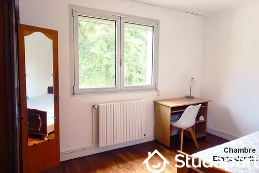 Camere da letto - Shared Accommodation with Garden View in Central Location