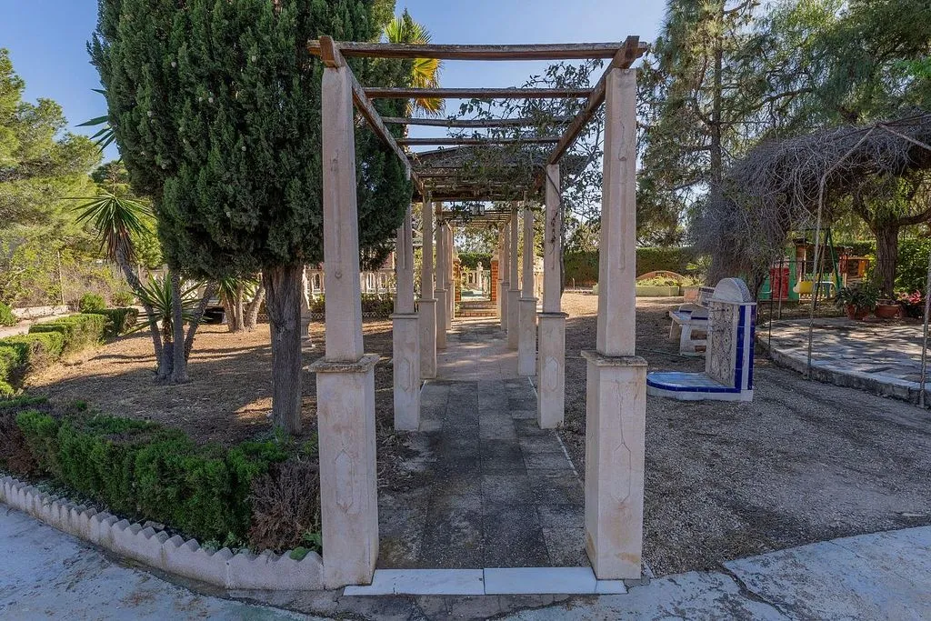 Aed - Chalet with Pool in El Altet