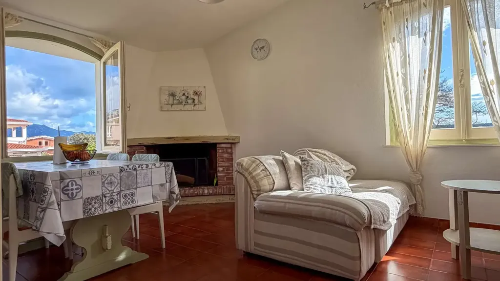 Soggiorno - Villa with Private Garden in Irgoli