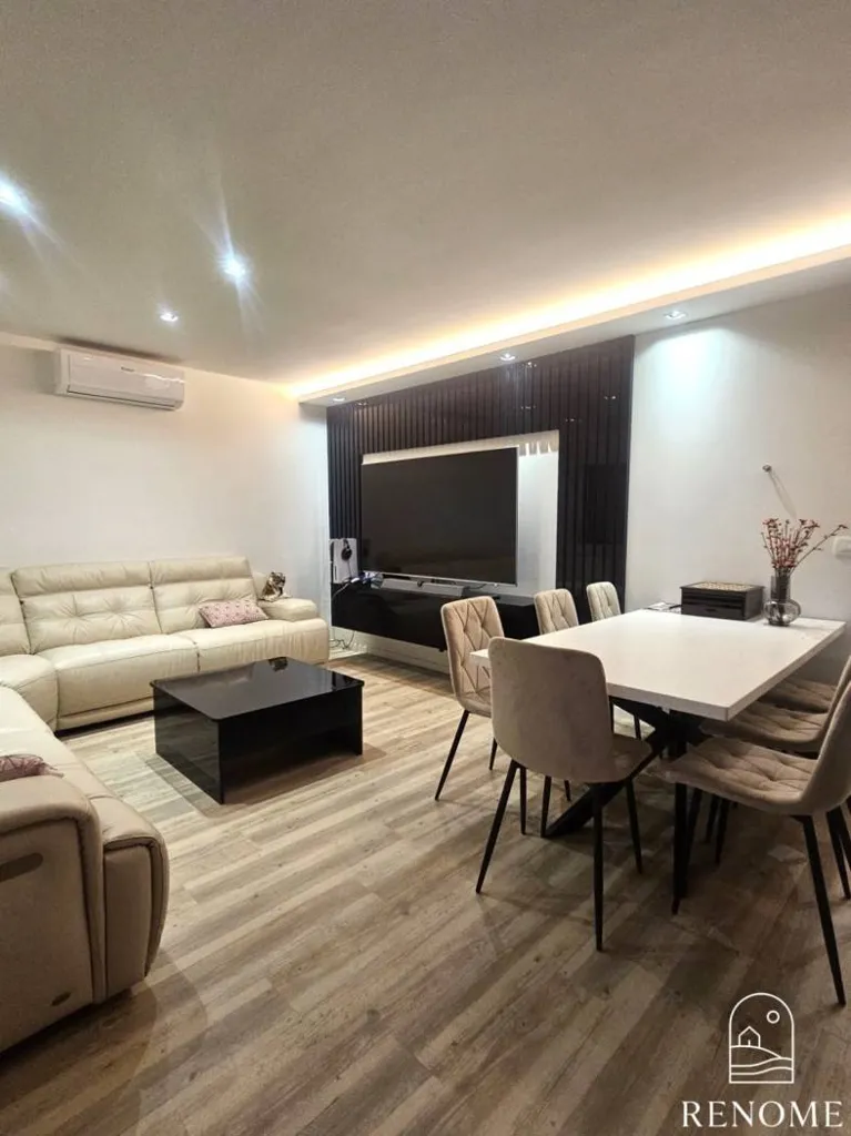 Soggiorno - Modern Ground Floor Flat with Private Garden in Novigrad