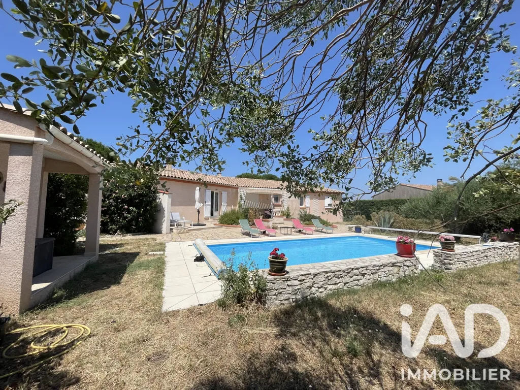 Piscine - Villa Plein Pied avec Piscine à Trausse