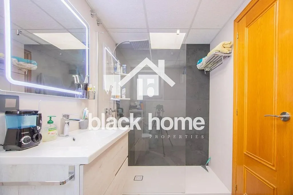 Salles de bain - Apartment with Terrace in Patraix, Valencia