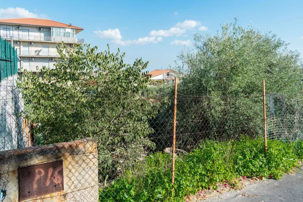 Aed - Buildable Plot with Development Potential in Misterbianco