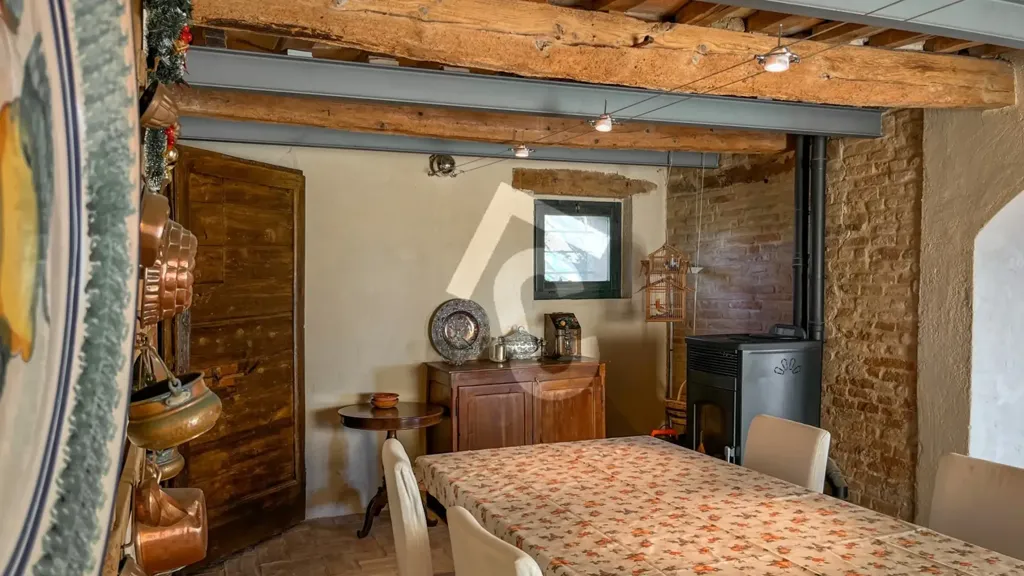 Söögituba - Rustic House with Private Garden in Jesi