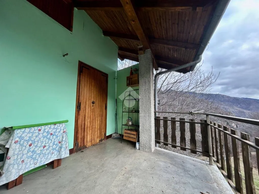 Rõdu - Semi-Detached Villa with Garden in Condove