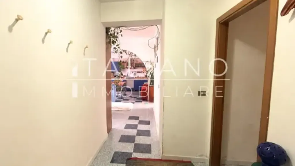 Esik - Seafront Apartment with Balcony in Milazzo