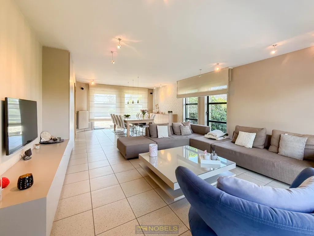 Elutuba - Instapklare Villa with Garage in Wortegem