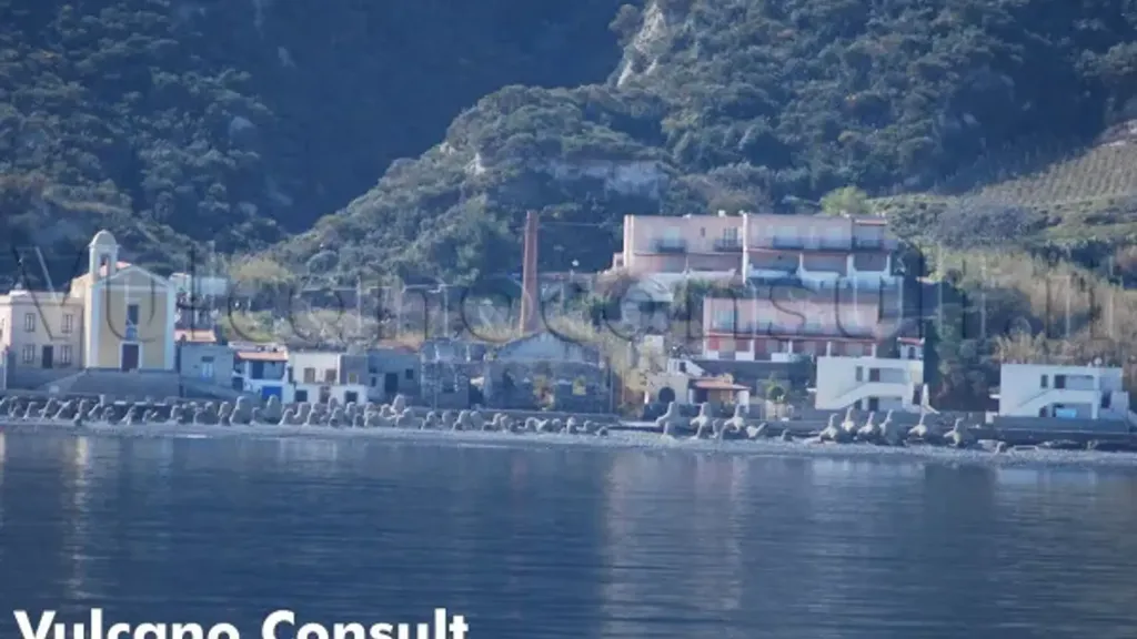 Rustic Seafront Property in Lipari