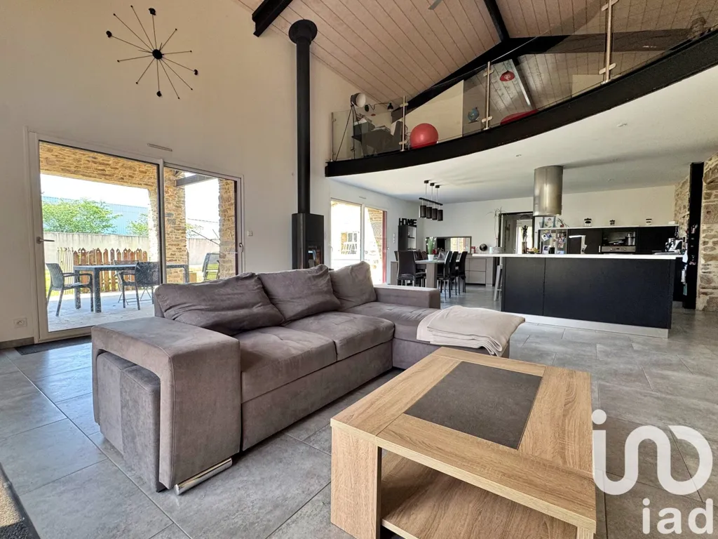 Séjour - Maison Familiale avec Piscine à Montaigu