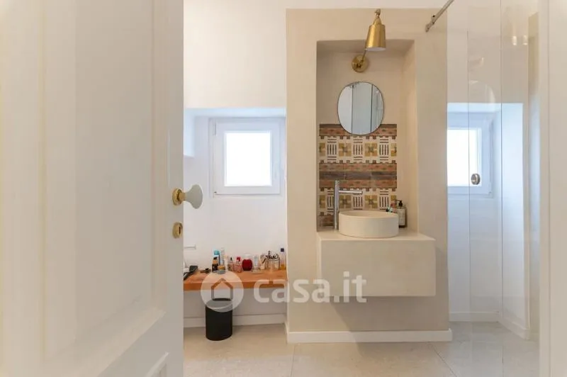 Bathrooms - Restored Terraced House with Spa in Ostuni