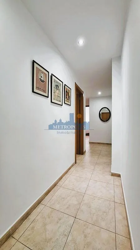 Esik - Seafront Apartment with Balcony in Burriana