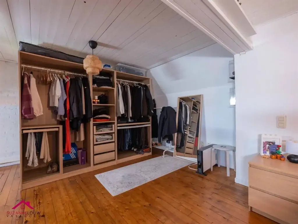 Stanze - Modernised House in Central Closed Development