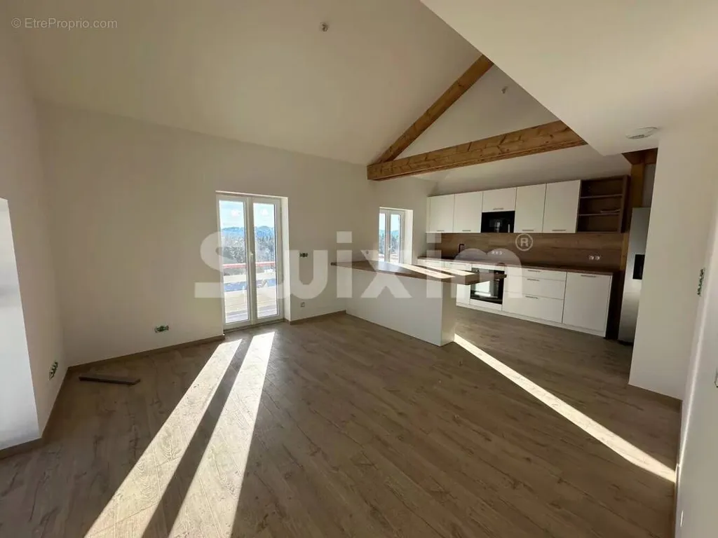 Cuisine - Appartement T2 avec Vue Dégagée au Revard