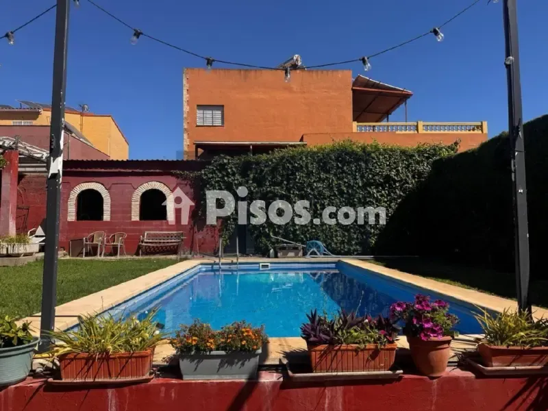 Bassein - Spacious Villa with Pool in Cerros de Montequinto