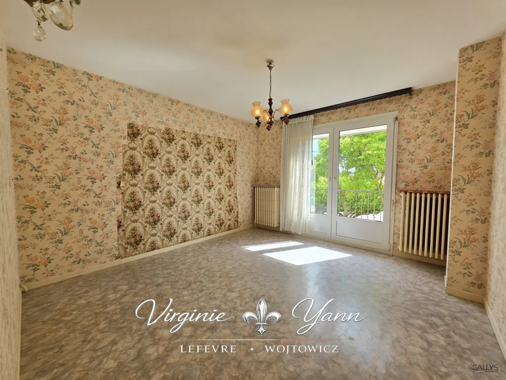 Elutuba - Ground Floor House with Terrace in Gandrange