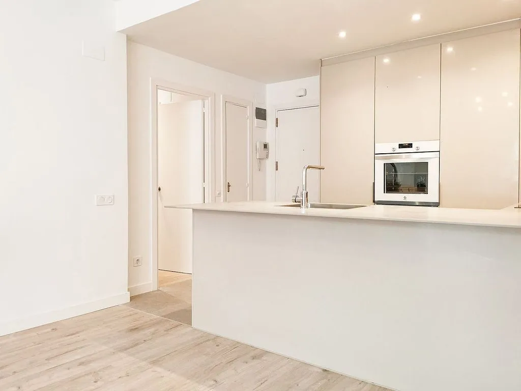 Kitchen - 1-Bedroom Flat with Terrace in Cuatro Caminos