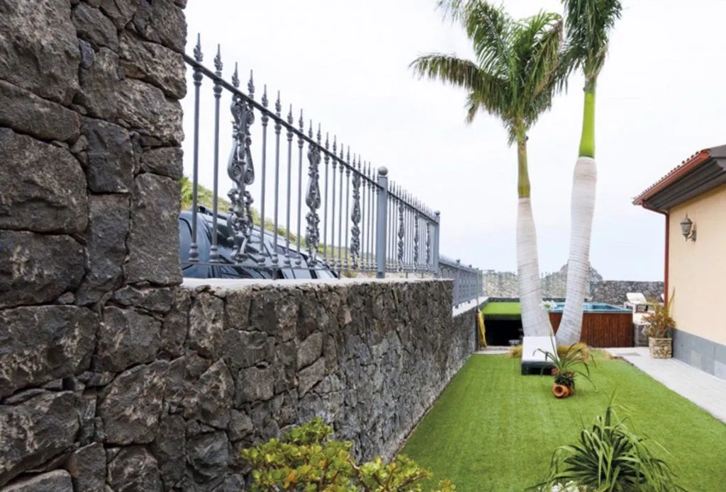 Jardin - Luxury Villa with Sea View in Adeje