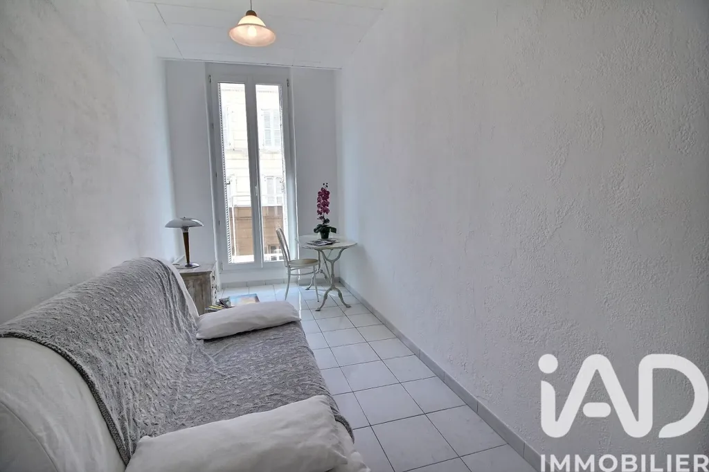 Séjour - Appartement T4 avec Balcon à Marseille-7e