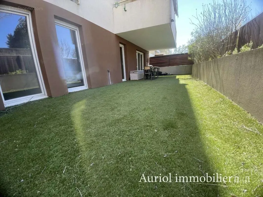Jardin - Appartement T3 Rez-de-jardin avec Jardin à Marseille 9e