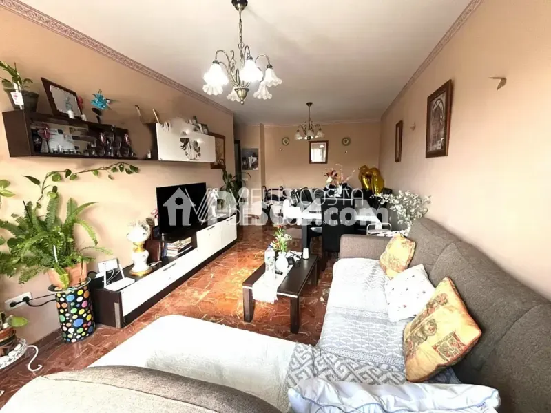Séjour - Bright Apartment with Terrace in Vélez-Málaga