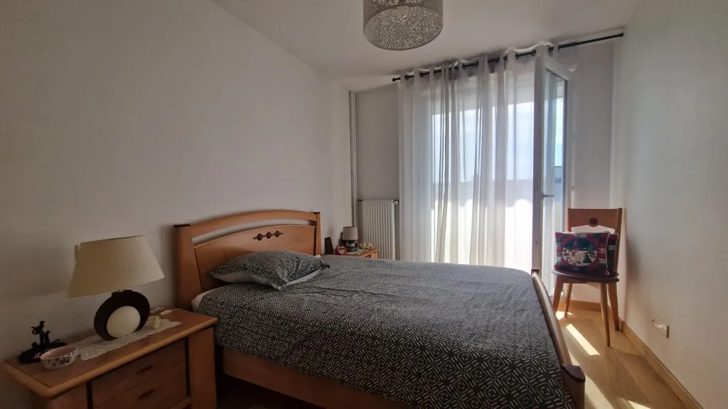 Chambres - Appartement avec balcon à Neuilly-sur-Marne