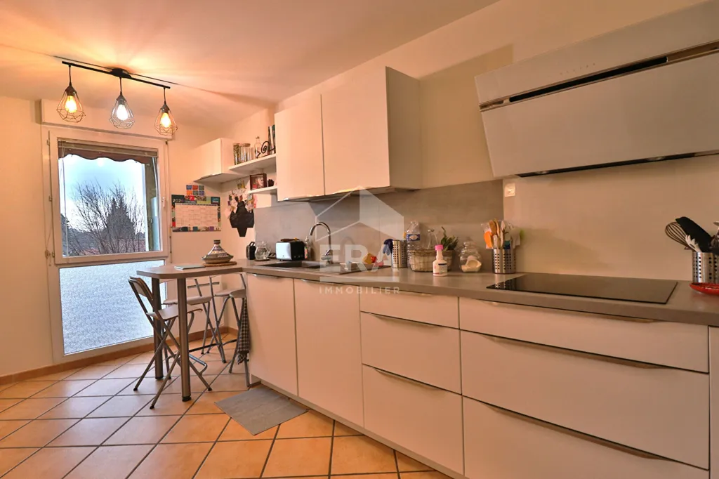 Cuisine - Appartement Rénové avec Terrasse Sud-Est à Toulouse