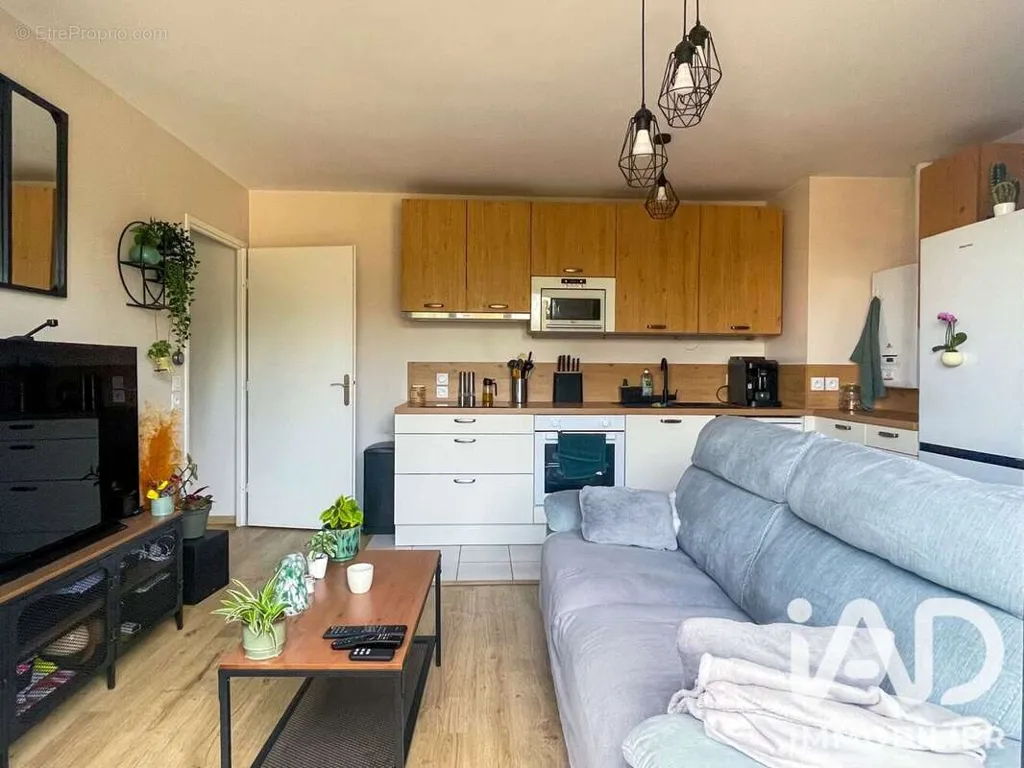 Cucina - Bright Apartment with Terrace in Persan
