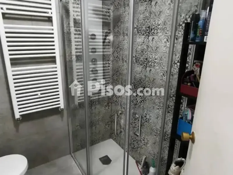 Baños - Piso con balcón en Parque Lineal, Albacete