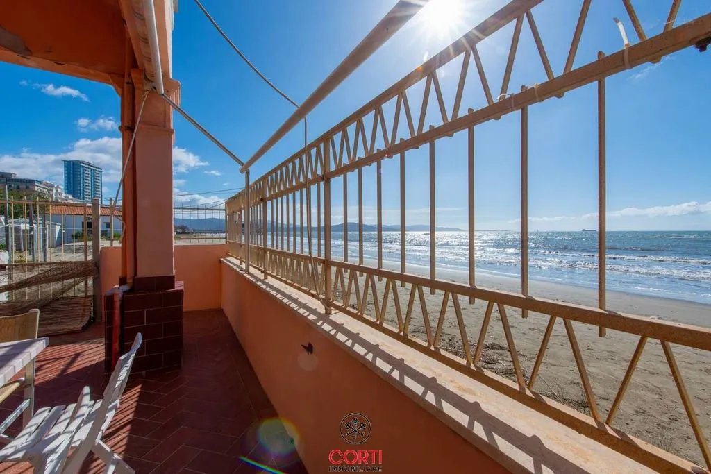 Balcon - Luxury Villa with Beach Access in Follonica