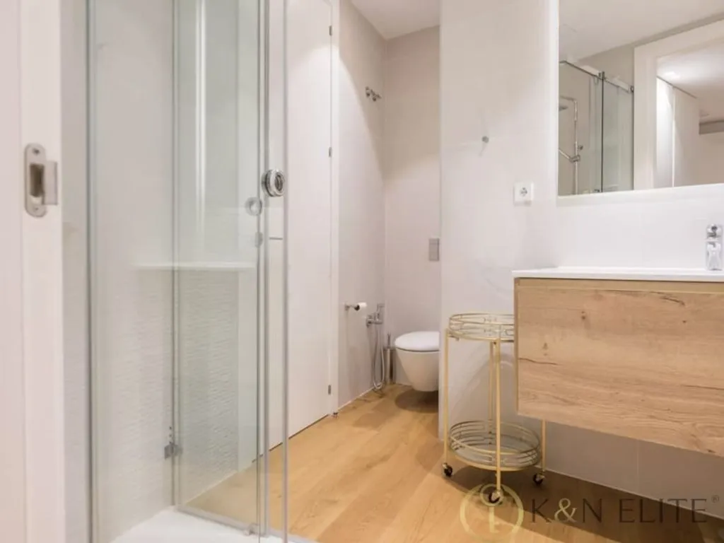 Salles de bain - Luxury Flat with High-End Amenities in Recoletos, Madrid