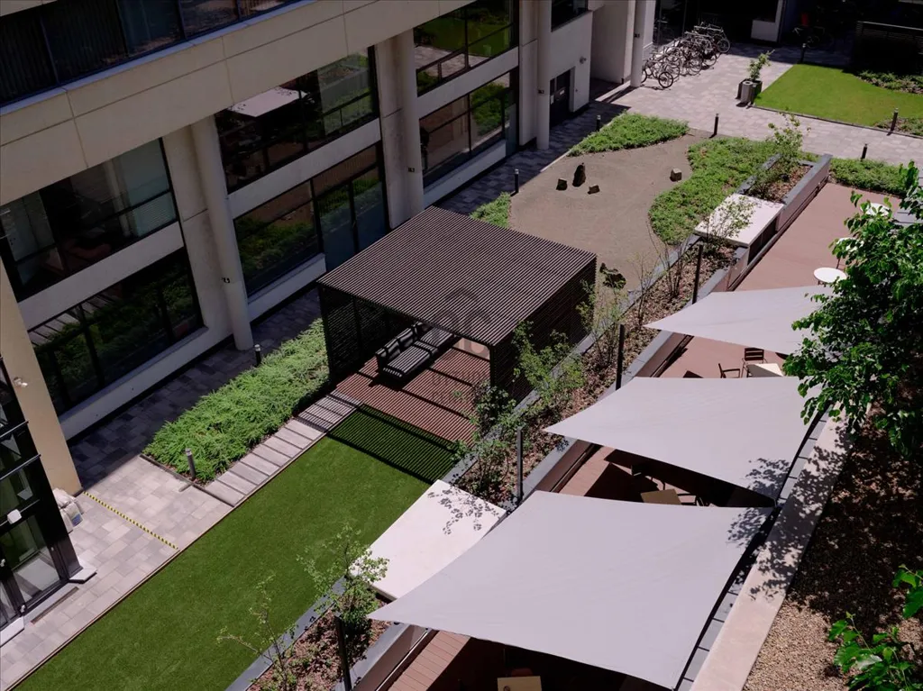 Vista aerea - Office Space with Green Area in Budapest II District