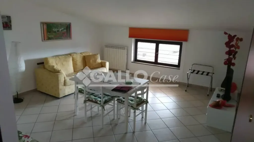 Salle à manger - Multi-Unit Villa with Terraces in Marano Marchesato