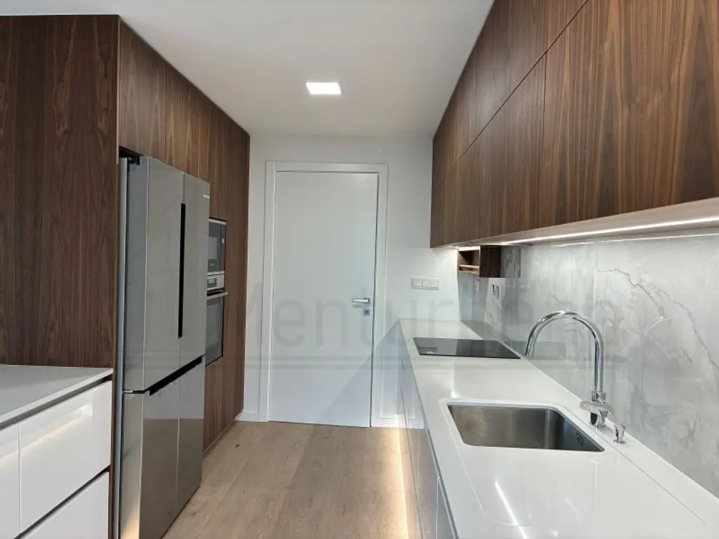Cuisine - Luxury Semidetached House with Pool in Cascais