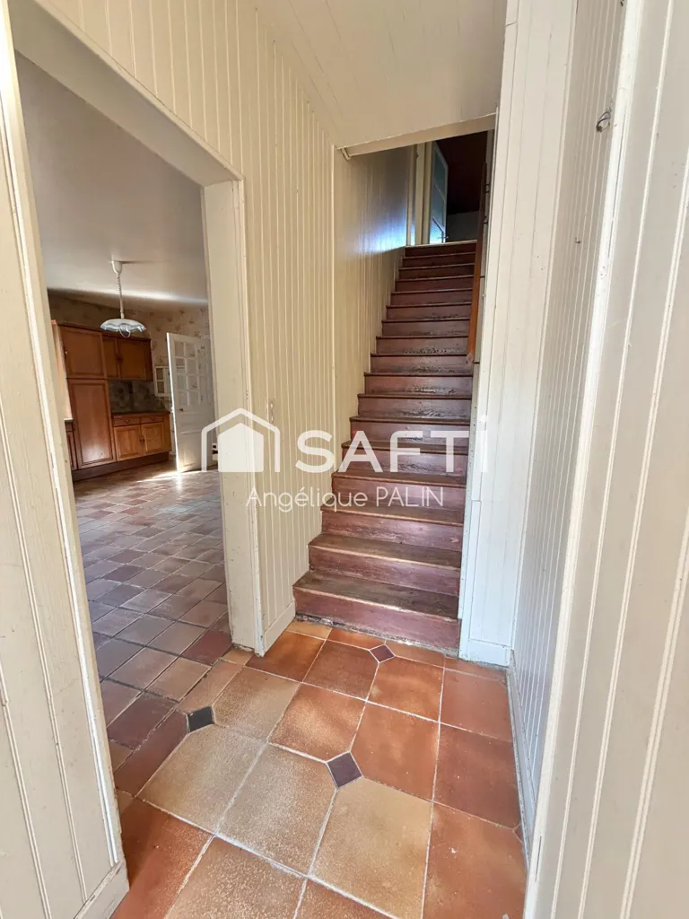 Stanze - Charming Farmhouse with Extensive Land in Argonne