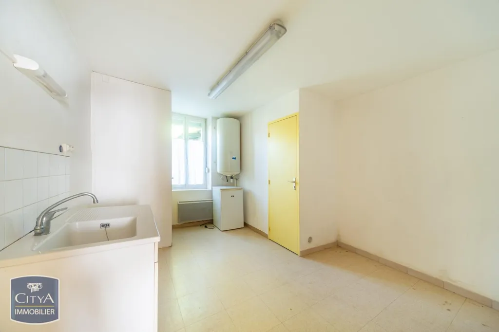 Cocina - 1-Bedroom Flat with Attic Space in Bourg-en-Bresse