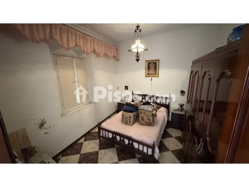 Magamistoad - Single-Storey House with Garden in Brenes