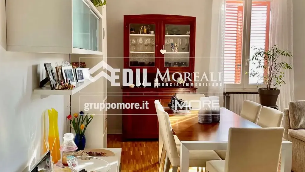 Salle à manger - Rear-Facing Apartment with Garden in Modena