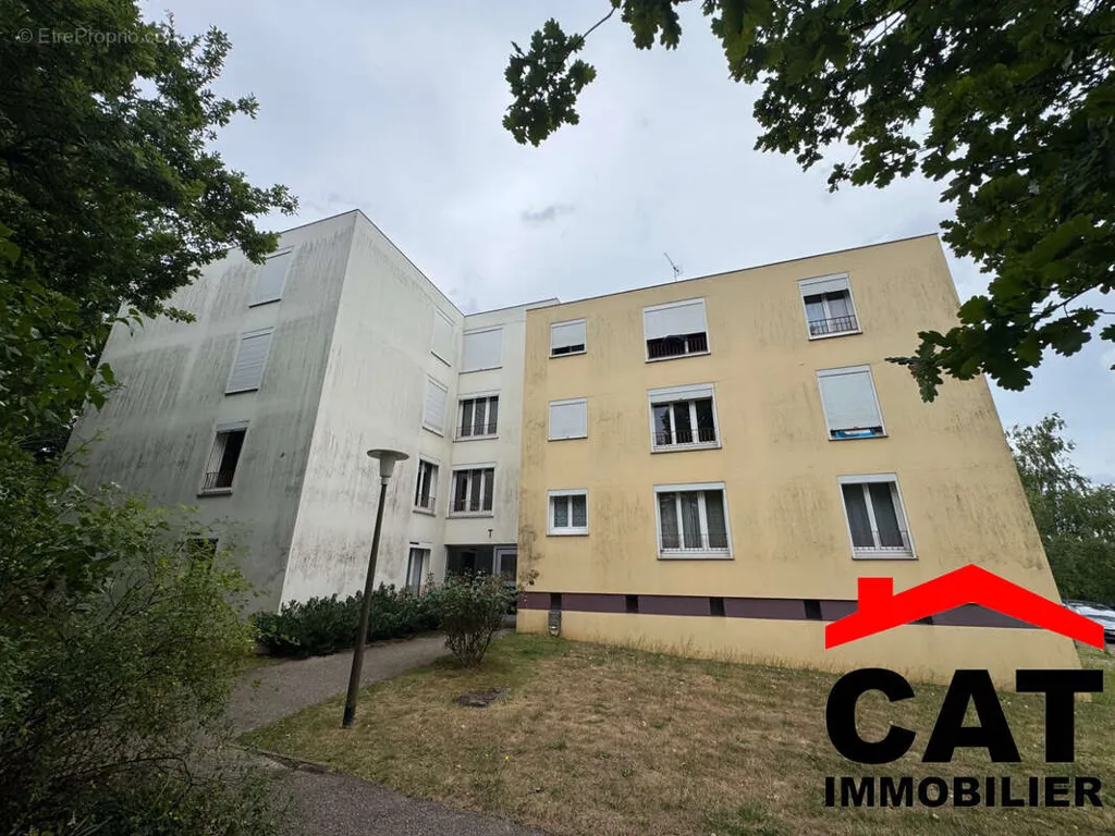 Extérieur - Appartement à Rénover avec Vue Dégagée à Saint-Mammes