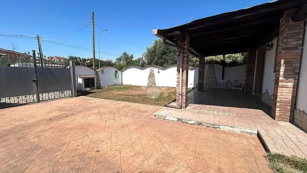 Terrace - Bifamily Home with Private Garden in Ardea