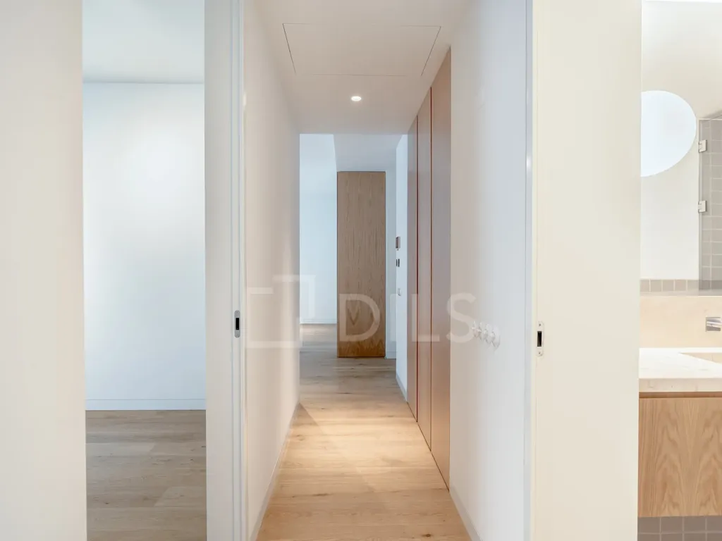 Esik - Luxury Flat with Historic Facade in Chiado, Lisbon